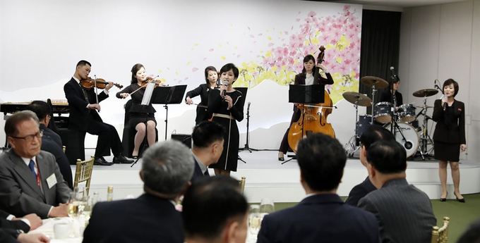 Hậu trường cuộc gặp Kim - Moon